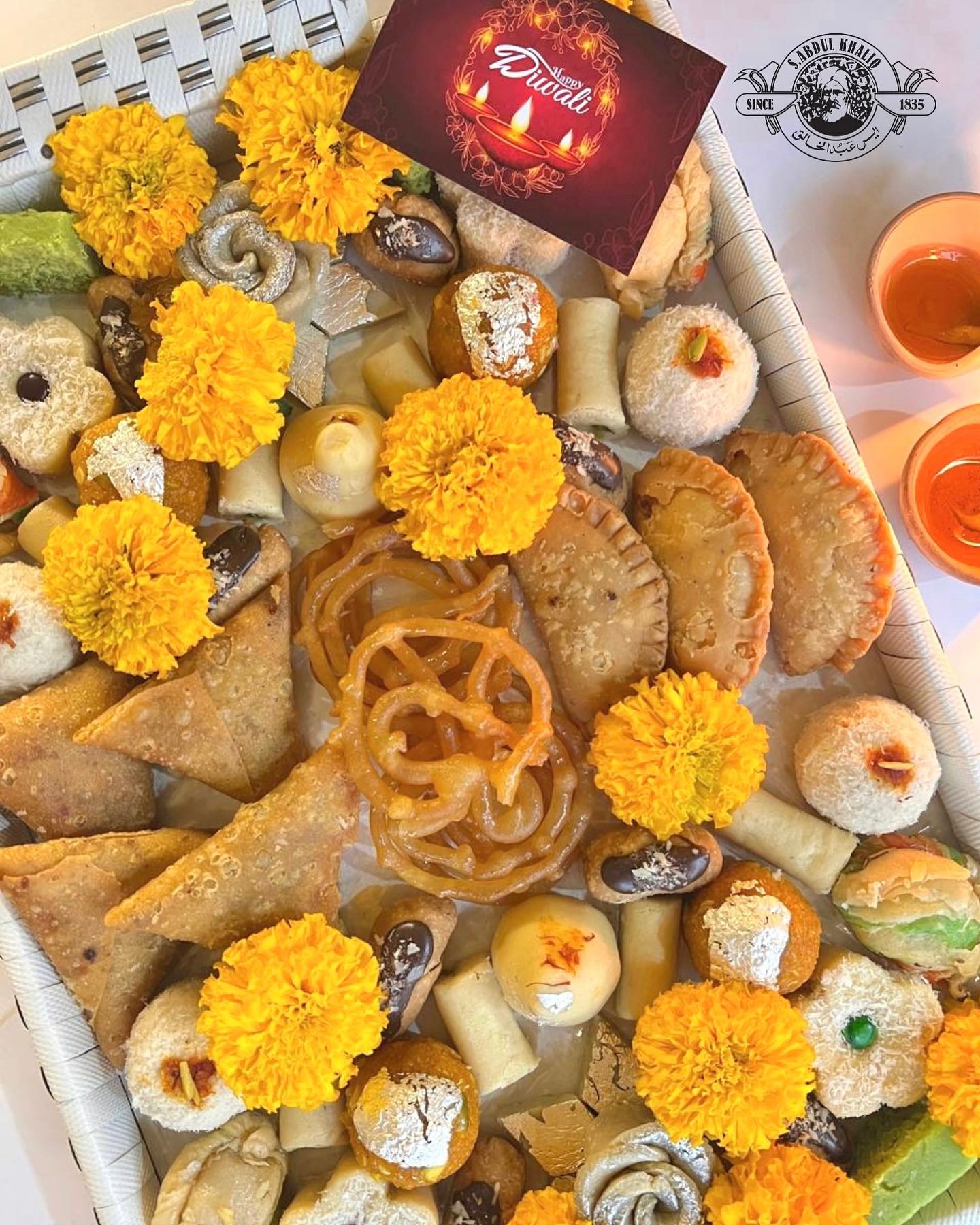 Diwali Boards 🪔
Enjoy our scrumptious, sweet and savoury Diwali boards and platters with your family and friends. Taking Pre-orders now! ✨

#sabdulkhaliq #sabdulkhaliqsweets #sabdulkhaliqmithai #diwali #diwalidecorations #diwalimithai 

For orders, call: 
1)Clifton: 021- 35872938
0312-8592729

2)Bahadurabad: 021- 34121128
0317- 2486683

WhatsApp: 0300- 3333328
https://sakhaliq.com/

Or visit us at: 
1) Shop7&8, Pearl Heaven, Boat Basin, Clifton.

2) Shop3, Balad Trade Centre, Bahahadurabad